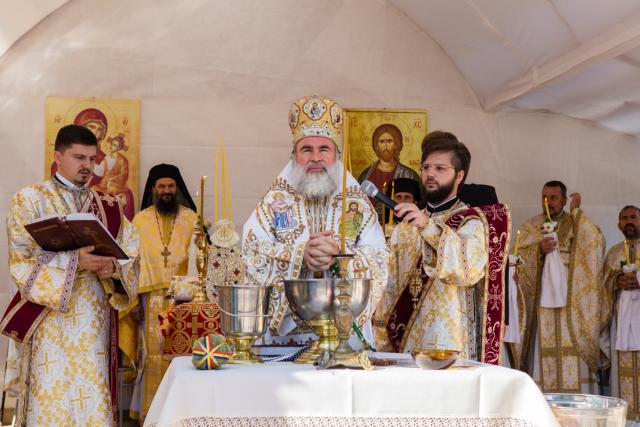 IPS Ioachim a sfințit așezământul social-filantropic al parohiei Cernu