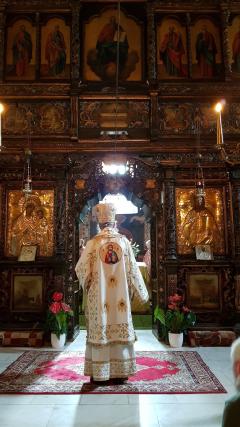 IPS Părinte Pimen a slujit Sfânta Liturghie la Mănăstirea „Sfântul Ioan cel Nou de la Suceava”