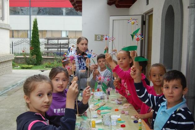 Școală de vară la Biserica „Acoperământul Maicii Domnului” din Suceava