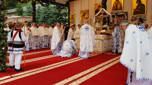 Hramul cel mare al Putnei: „O numim Maica Domnului și avem credință că este și Maica noastră a tuturor”