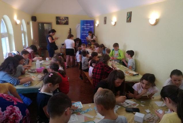 Școală de vară la Biserica „Acoperământul Maicii Domnului” din Suceava