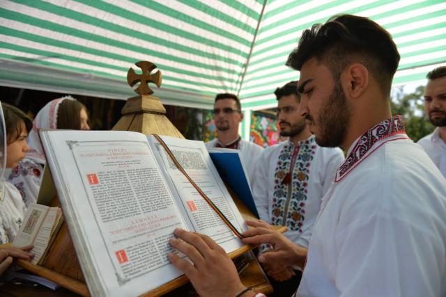 Biserica din Rediu – Ruginoasa a fost sfințită de Mitropolitul Moldovei și Bucovinei