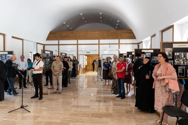 Expoziția „Satul bucovinean” s-a deschis la Mănăstirea Putna
