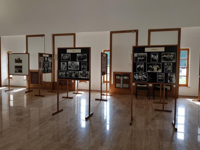 Expoziția „Satul bucovinean” s-a deschis la Mănăstirea Putna