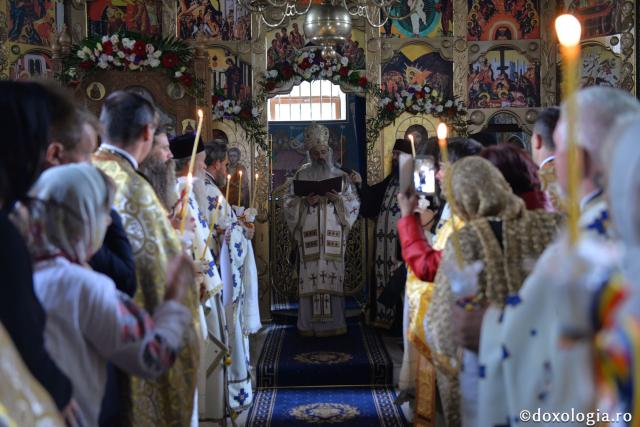 Biserica „Sfântul Ierarh Nicolae” din municipiul Botoșani a primit veșmântul resfințirii