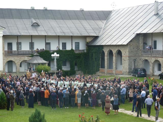 Părintele Filaret Teodorescu a fost înmormântat la Mănăstirea Neamț
