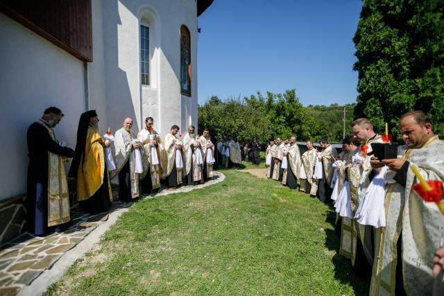 Părintele Marius Gabriel Bărăscu a fost înmormântat