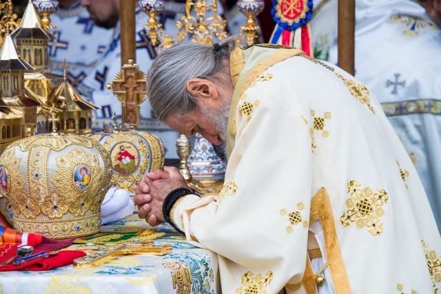 „Înaltpreasfinția Voastră, nu mai sunteți «venetic», cum, cu smerenie, spuneți, ci sunteți de al nostru. Sunteți al Bucovinei! Sunteți Părintele Pimen Suceveanul!”