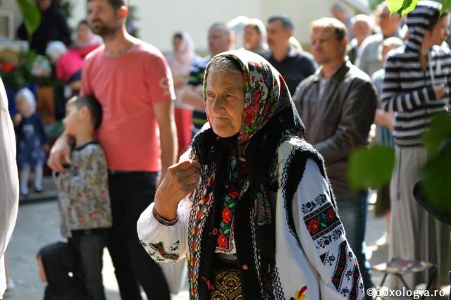 Sărbătorile Mănăstirii Văratec: IPS Teofan a slujit în cinstea Sfântului Gheorghe Pelerinul