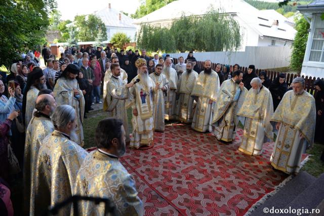 Sărbătorile Mănăstirii Văratec: IPS Teofan a slujit în cinstea Sfântului Gheorghe Pelerinul