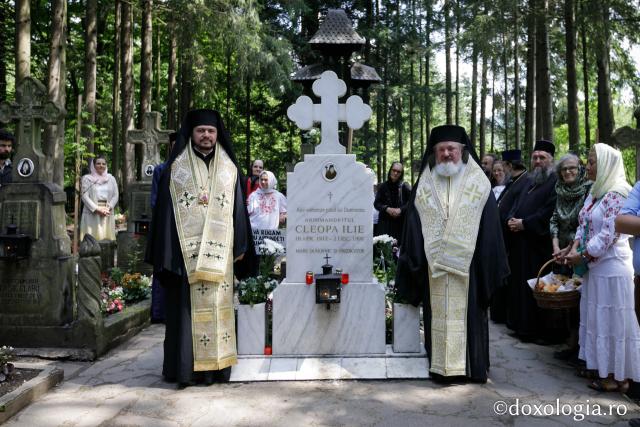 Sărbătoarea Sfintei Teodora de la Sihla la Mănăstirea Sihăstria: 4 ierarhi ai Bisericii noastre au oficiat Sfânta Liturghie