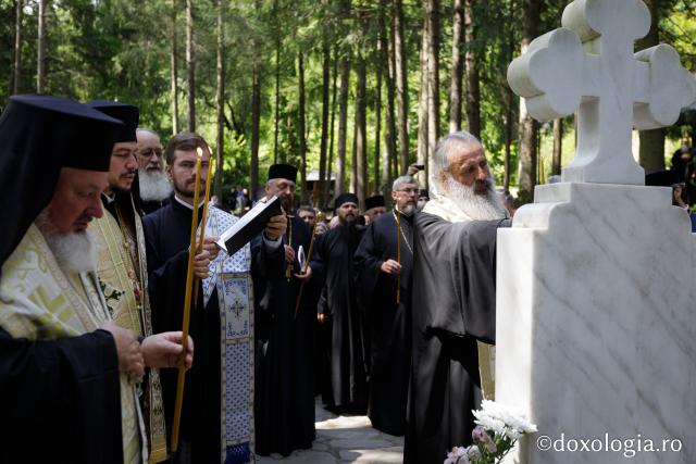 Sărbătoarea Sfintei Teodora de la Sihla la Mănăstirea Sihăstria: 4 ierarhi ai Bisericii noastre au oficiat Sfânta Liturghie