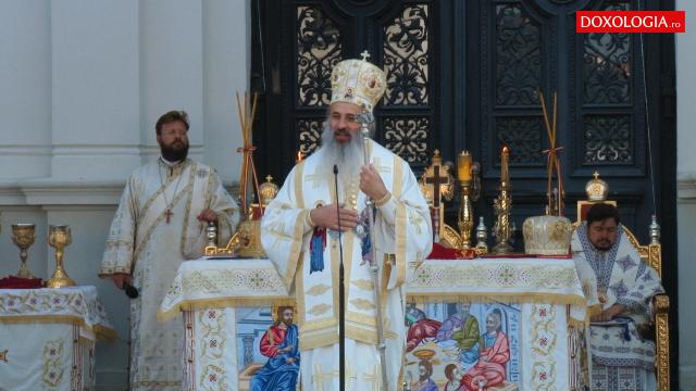 (Video) „Îl rog pe Dumnezeu să fiți urmași ai lui Hristos” - IPS Teofan