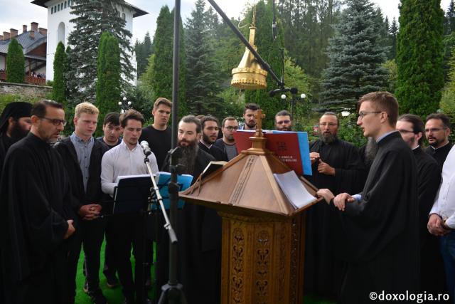 Sărbătoarea Sfintei Teodora de la Sihla la Mănăstirea Sihăstria: 4 ierarhi ai Bisericii noastre au oficiat Sfânta Liturghie