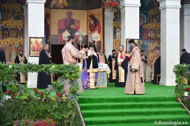 Sărbătoarea Sfintei Teodora de la Sihla la Mănăstirea Sihăstria: 4 ierarhi ai Bisericii noastre au oficiat Sfânta Liturghie