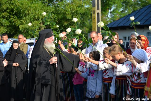 Mitropolitul Banatului a slujit la Schitul „Sfântul Ioan Iacob de la Neamț” din Crăiniceni - Horodiștea