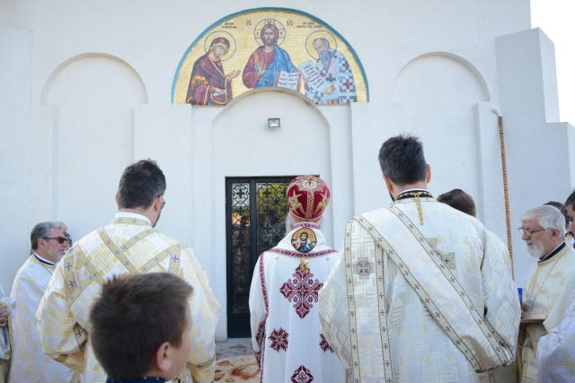 Biserica „Sfinții Arhangheli” din Sculeni a fost sfințită de IPS Mitropolit Teofan