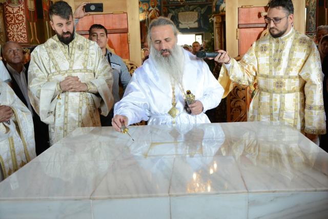 Biserica „Sfinții Arhangheli” din Sculeni a fost sfințită de IPS Mitropolit Teofan