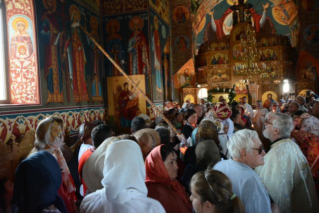 Biserica „Sfinții Arhangheli” din Sculeni a fost sfințită de IPS Mitropolit Teofan