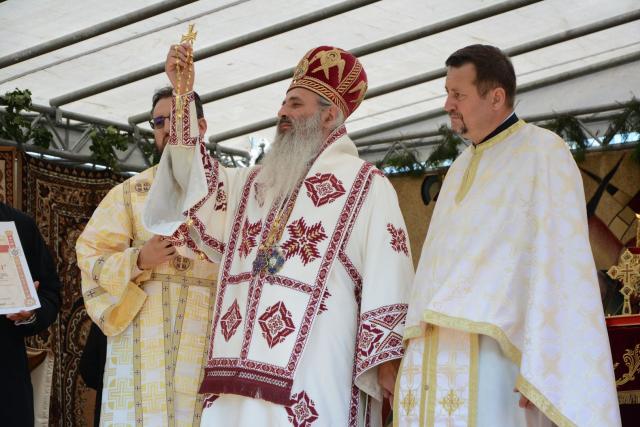 Biserica „Sfinții Arhangheli” din Sculeni a fost sfințită de IPS Mitropolit Teofan