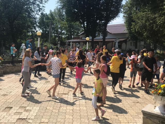„Tabăra din pridvorul satului” pentru copiii din Ibănești și Racovăț