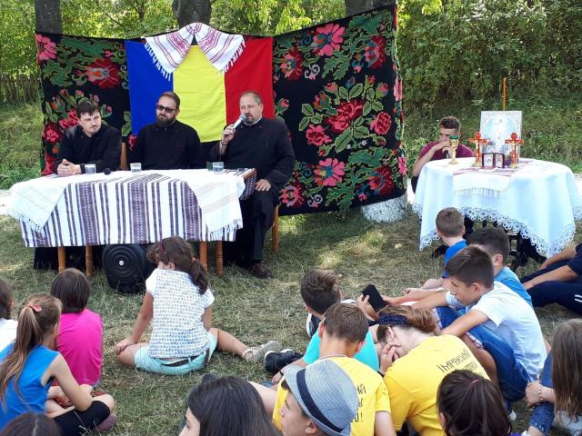 „Tabăra din pridvorul satului” pentru copiii din Ibănești și Racovăț