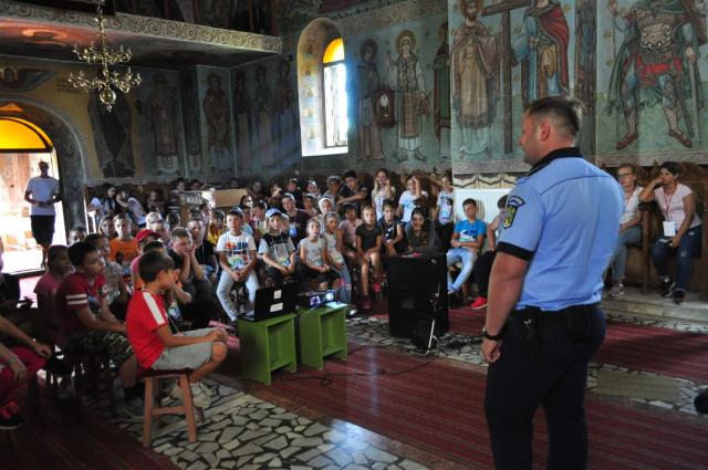 Tabără de vară pentru copiii din Țuțora