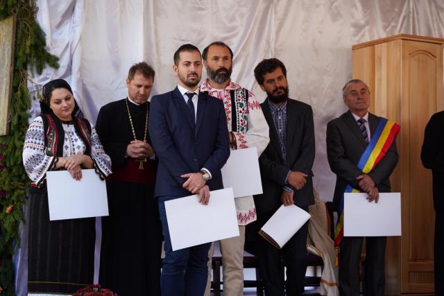 „Pridvorul cerului”  din Coștiugeni - Botoșani, în straie luminoase de sfințire