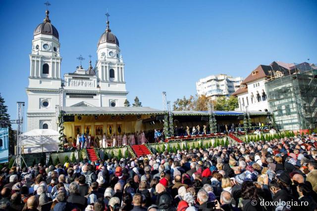Programul hramului Sfintei Cuvioase Parascheva (11-15 octombrie 2019)