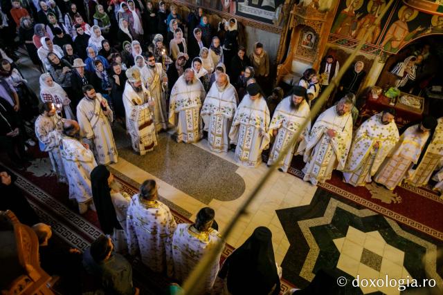 (Foto) Prăznuirea Sfinților Simeon și Amfilohie la Mănăstirea Pângărați