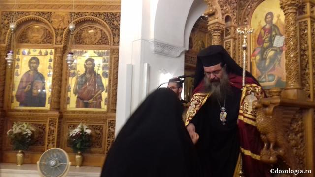 (Foto) Sărbătoarea mutării moaștelor Sfântului Ierarh Nectarie, Insula Eghina – 3 septembrie 2019
