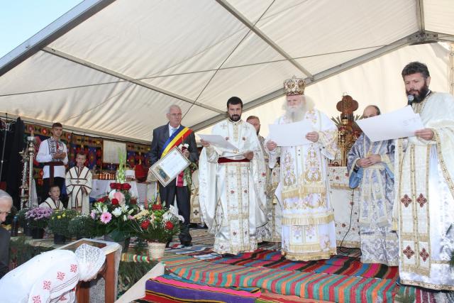 Sfinţirea picturii bisericii Parohiei Frenciugi-Drăguşeni