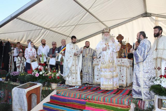 Sfinţirea picturii bisericii Parohiei Frenciugi-Drăguşeni