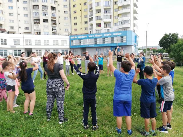 Școala de vară „Știu - Vreau să știu - Am învățat!” la Piatra Neamț
