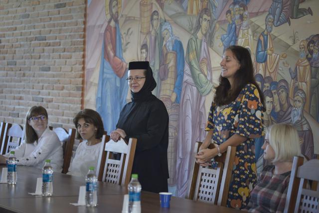 Şcoală de vară în asistenţă socială la Mănăstirea Hadâmbu, eveniment aflat la cea de-a doua ediţie