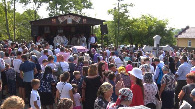 (Video) Biserica Parohiei Gârbeni a fost sfințită