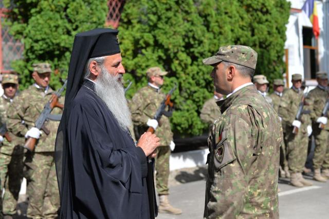 IPS Teofan a binecuvântat o troiță ridicată în memoria eroilor militari români