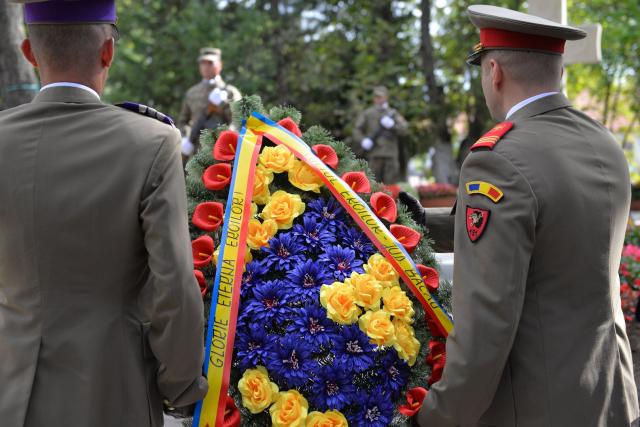 IPS Teofan a binecuvântat o troiță ridicată în memoria eroilor militari români