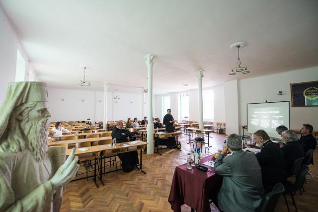 Trei noi doctori în Teologie, apreciaţi de membrii comisiei la Iaşi