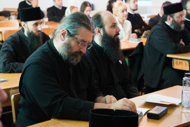 Trei noi doctori în Teologie, apreciaţi de membrii comisiei la Iaşi