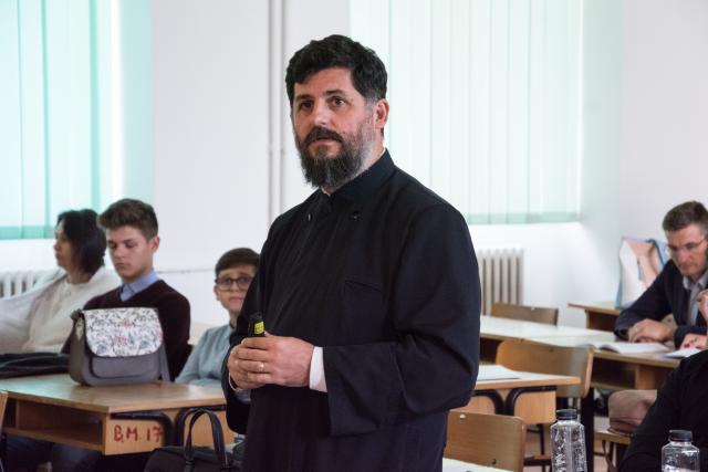 Trei noi doctori în Teologie, apreciaţi de membrii comisiei la Iaşi