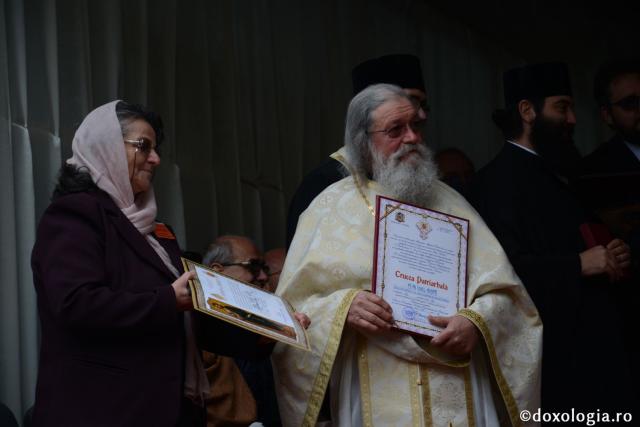 Paraclisul Parohiei „Sfântul Antonie” din Iași a primit veșmântul sfințirii