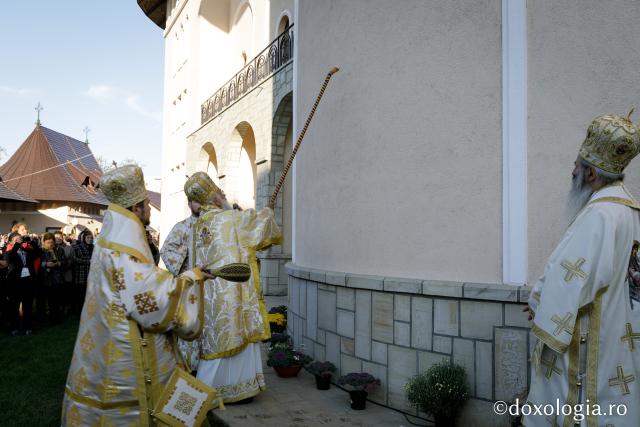 Binecuvântare pentru ieșeni: Biserica „Sfântul Apostol Toma” a fost sfințită