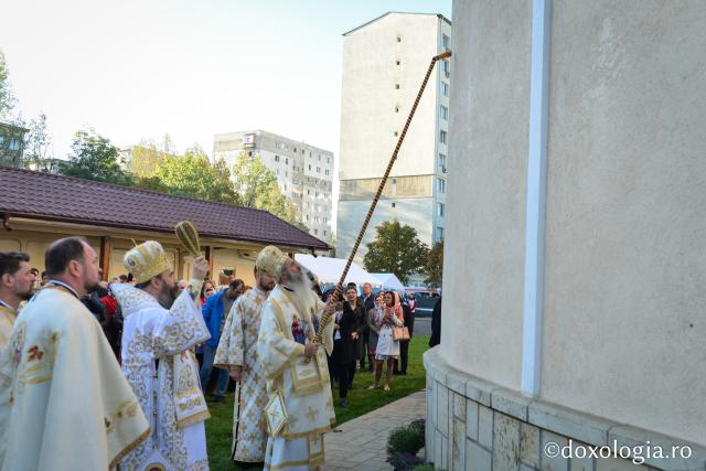 Binecuvântare pentru ieșeni: Biserica „Sfântul Apostol Toma” a fost sfințită