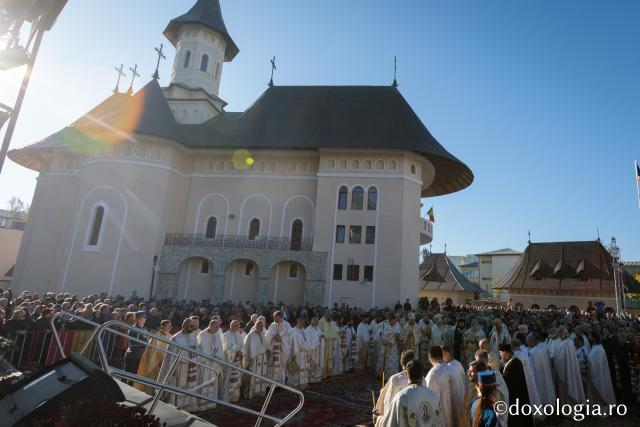Binecuvântare pentru ieșeni: Biserica „Sfântul Apostol Toma” a fost sfințită