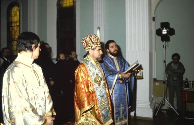 Interviu cu părintele Gheorghe Vasilescu: „Pe mine m-a ajutat enorm de mult participarea la fiecare Liturghie”
