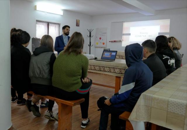 Curs de formare la Parohia Tomești I