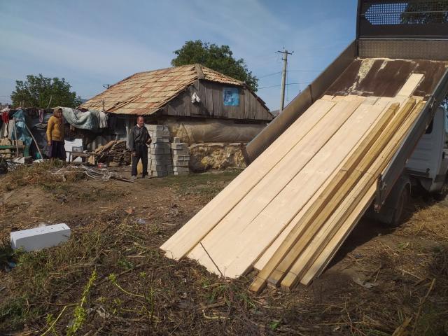 Casă pentru doi bătrâni necăjiţi din Belcești