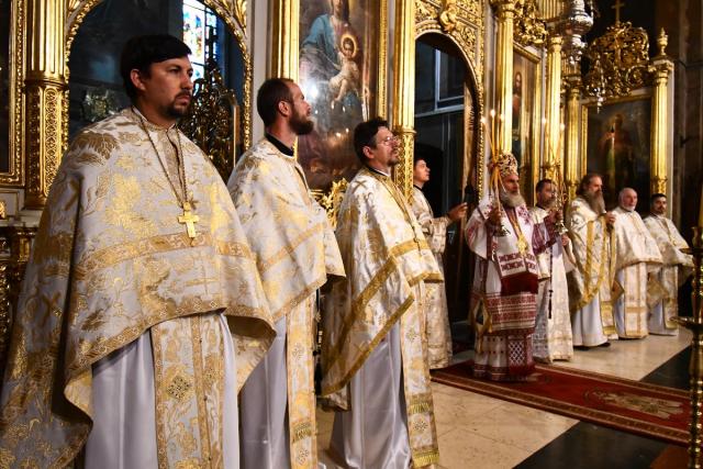 Preoţii din Mitropolia Basarabiei s-au rugat în Catedrala Mitropolitană din Iaşi
