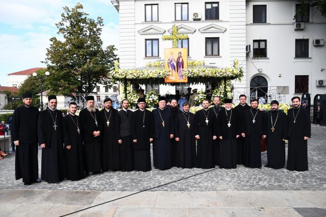 Preoţii din Mitropolia Basarabiei s-au rugat în Catedrala Mitropolitană din Iaşi
